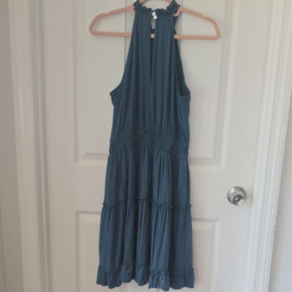 Elegant Blue Midi Dress - Picture 4 of 4